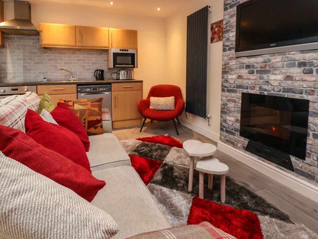 2 Stoneleigh Cottage