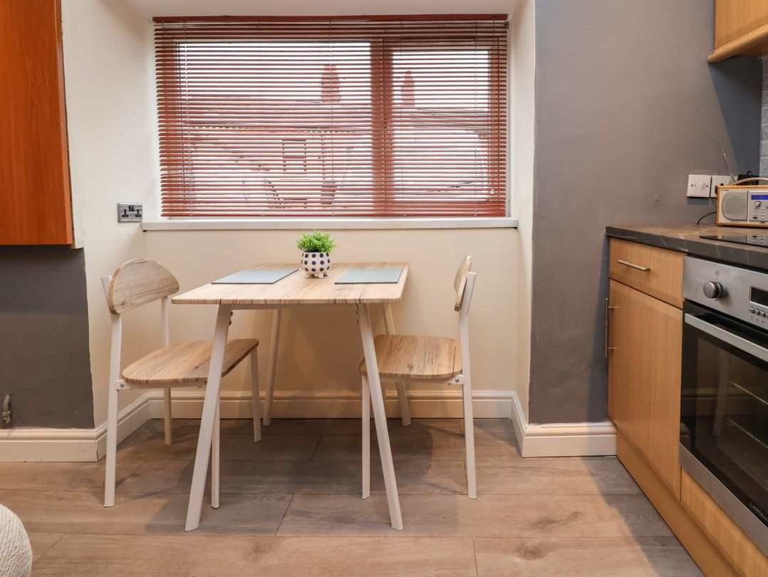 2 Stoneleigh Cottage