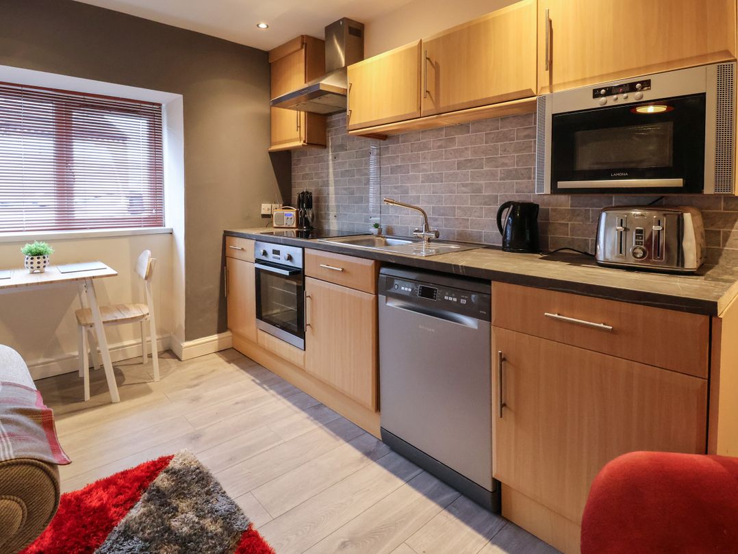 2 Stoneleigh Cottage