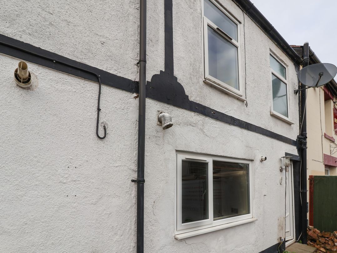 2 Stoneleigh Cottage