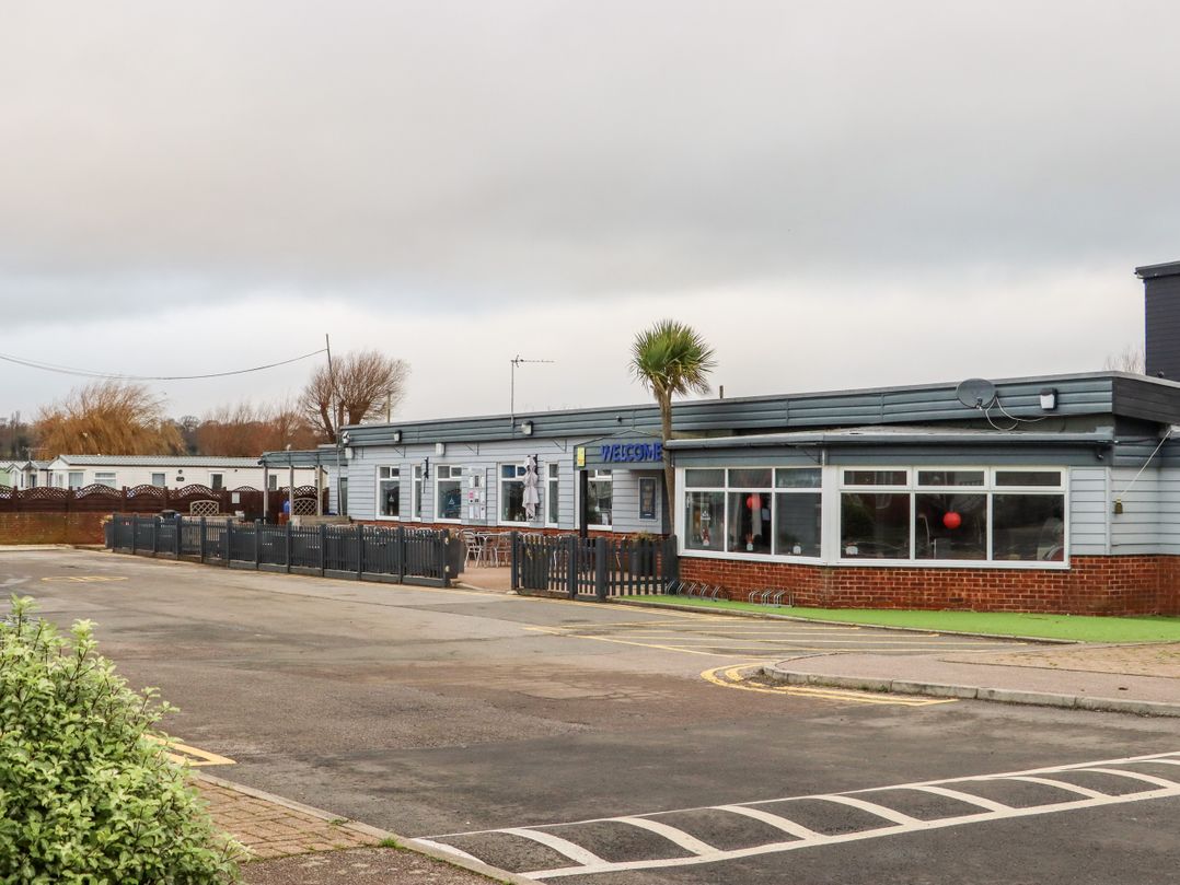 24 Winchelsea Sands Holiday Park