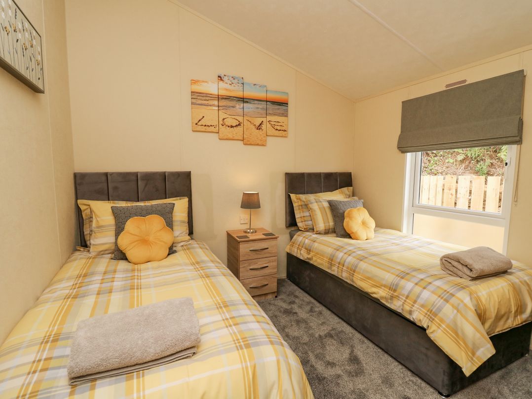 Platinum Lodge
