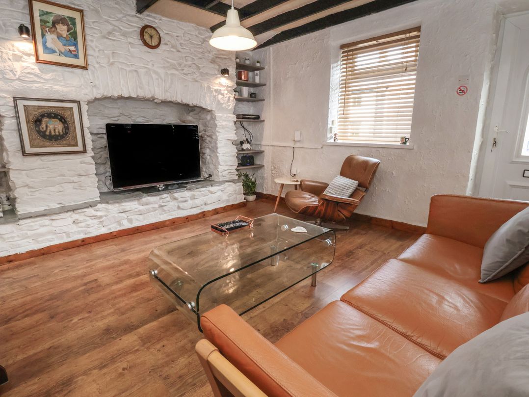 3 Abergele Terrace