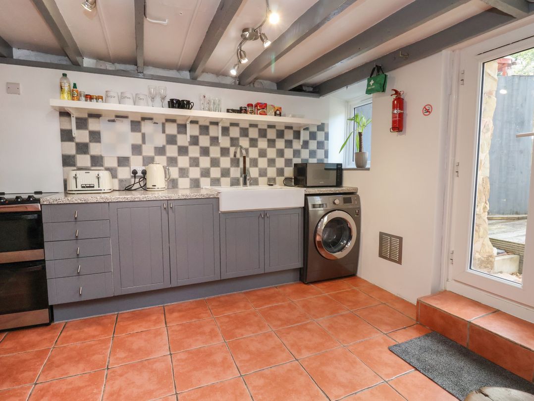 3 Abergele Terrace