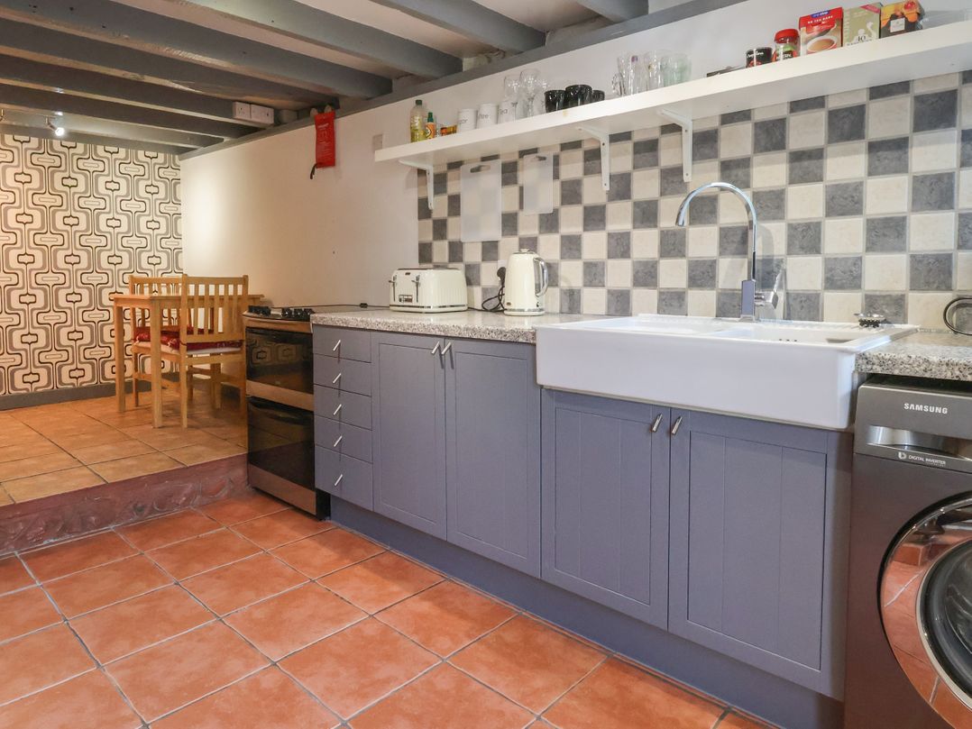 3 Abergele Terrace
