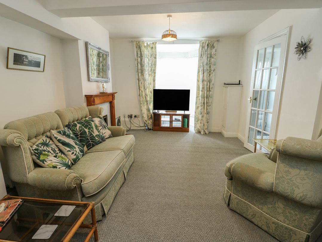 23 Beach Road