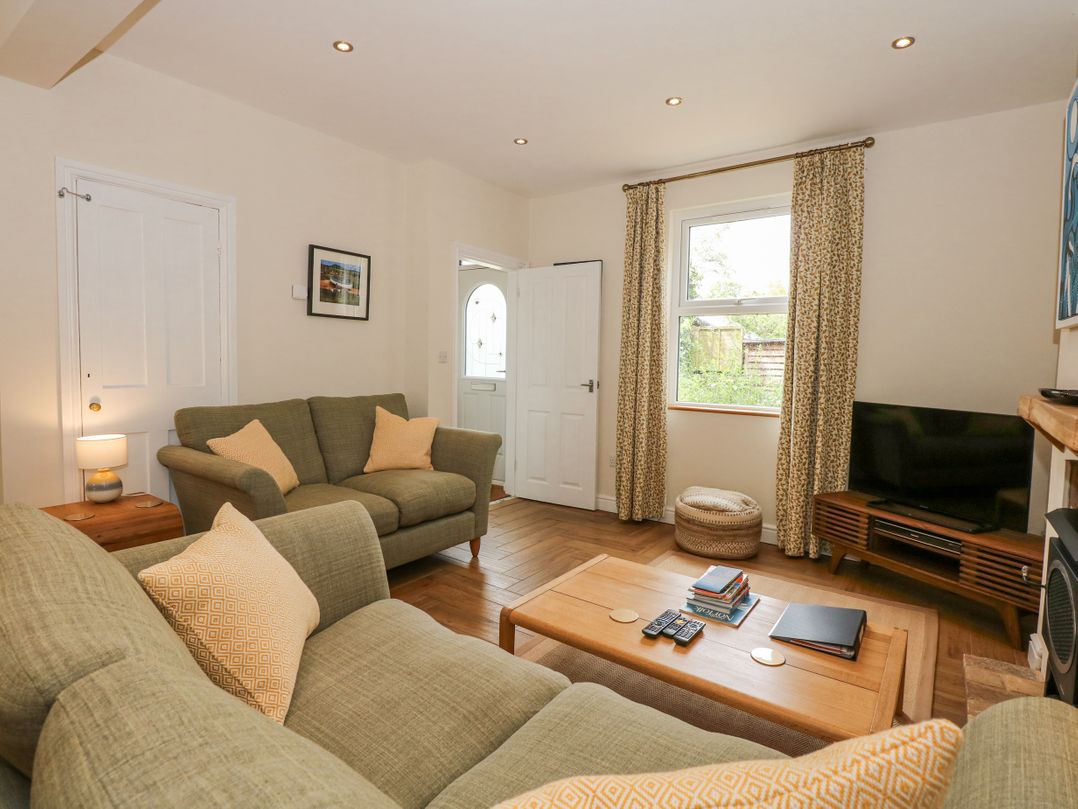 6 Melinda Cottage