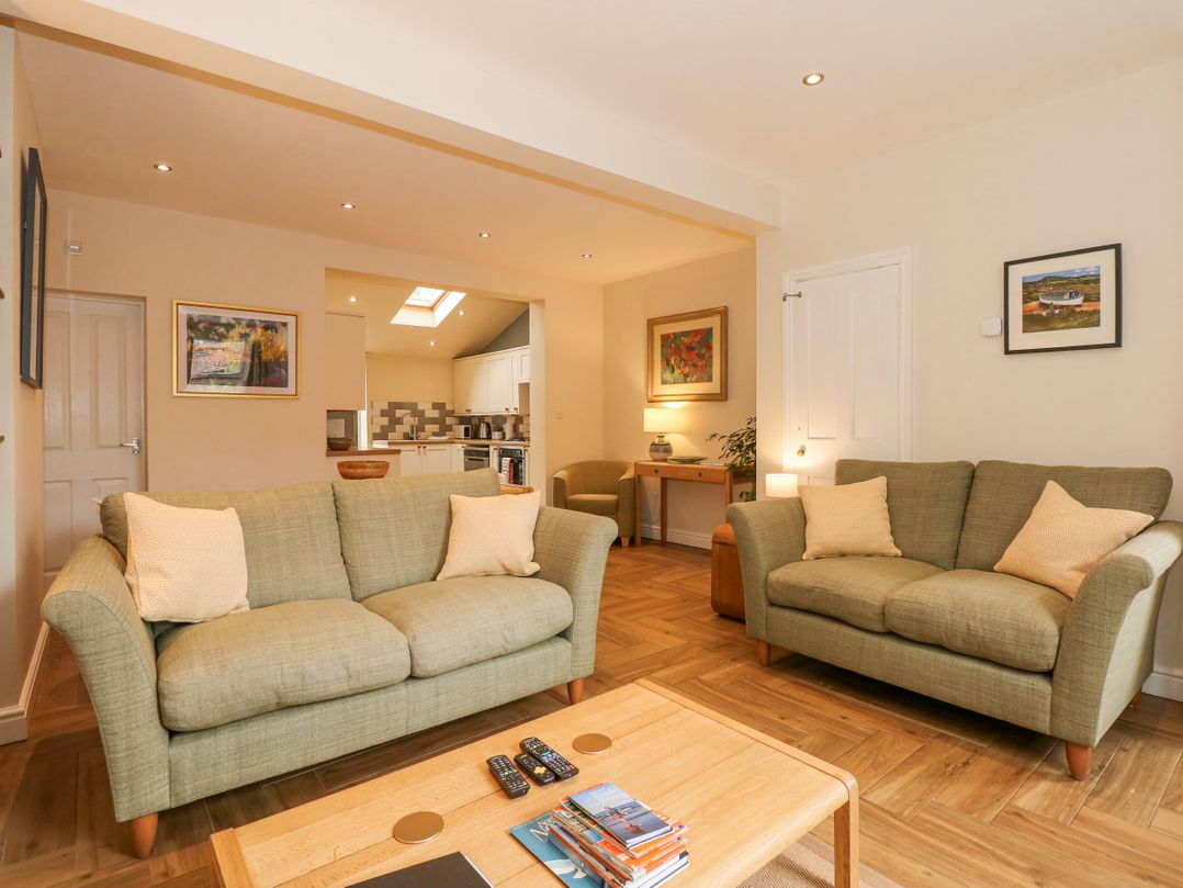 6 Melinda Cottage