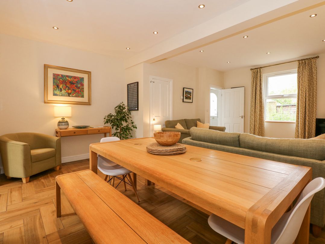 6 Melinda Cottage