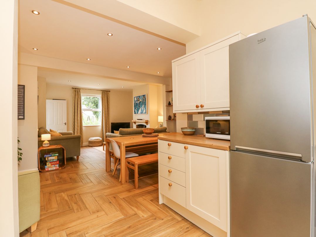 6 Melinda Cottage