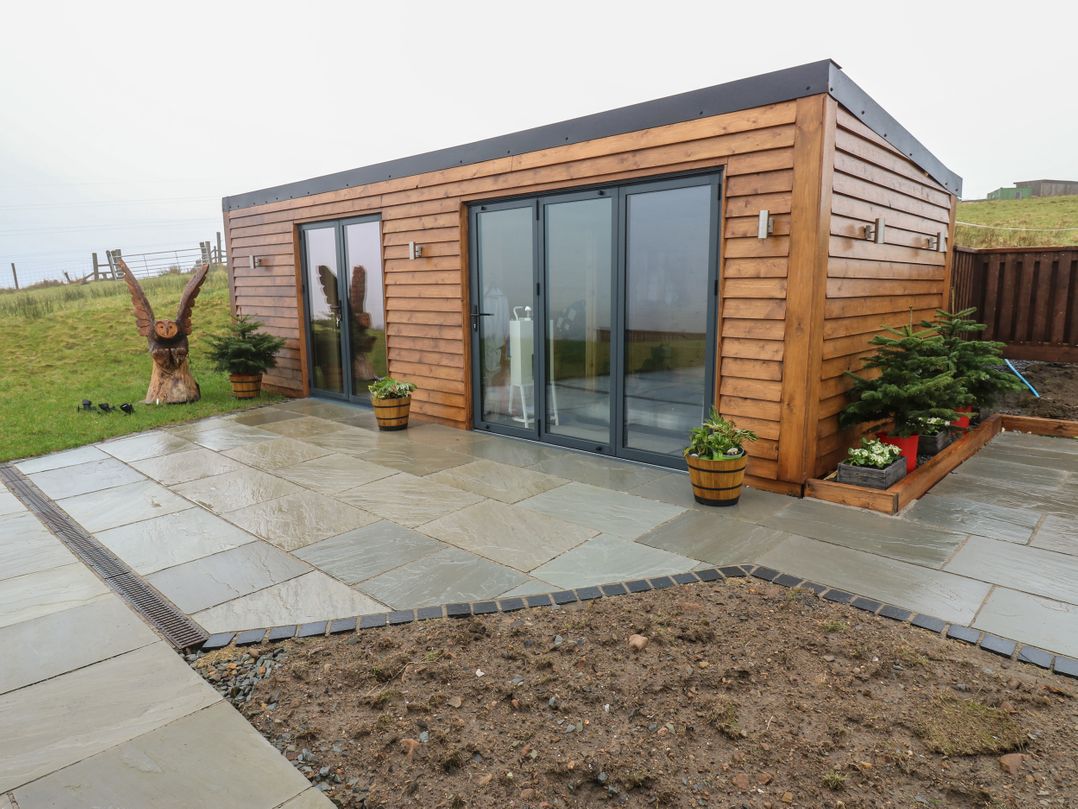 Height End Farm Log Cabin
