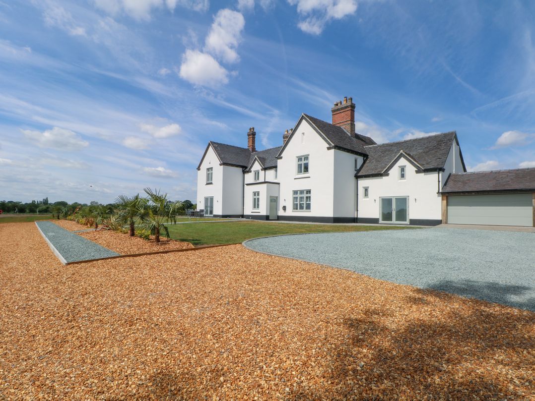 Meadow View Manor And Spa