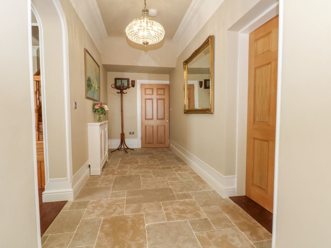 Meadow View Manor And Spa