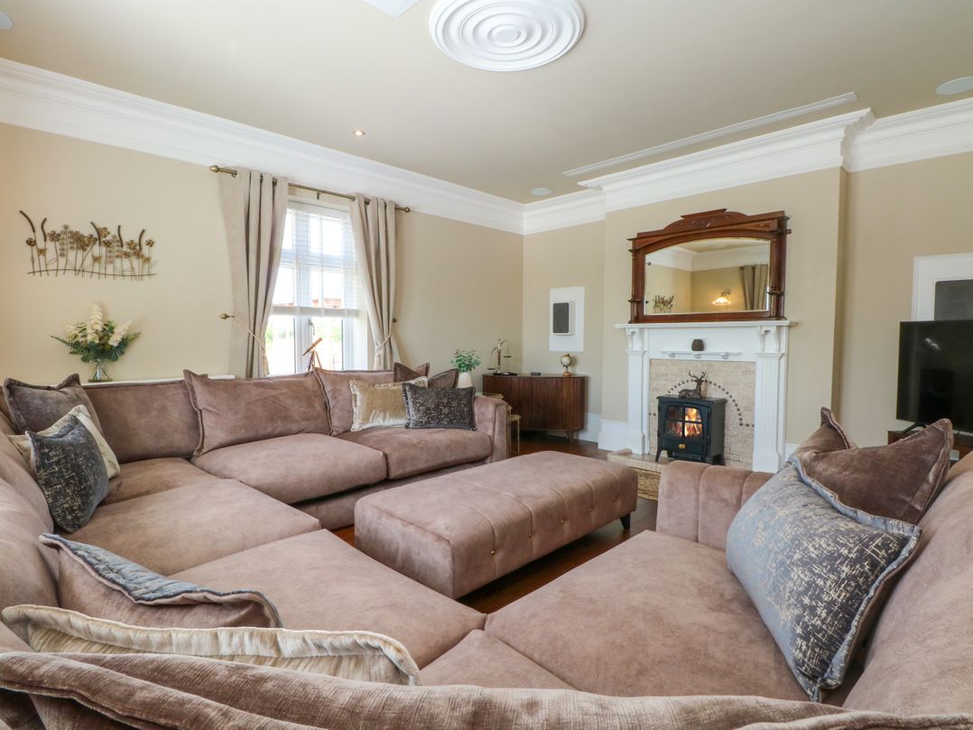 Meadow View Manor And Spa