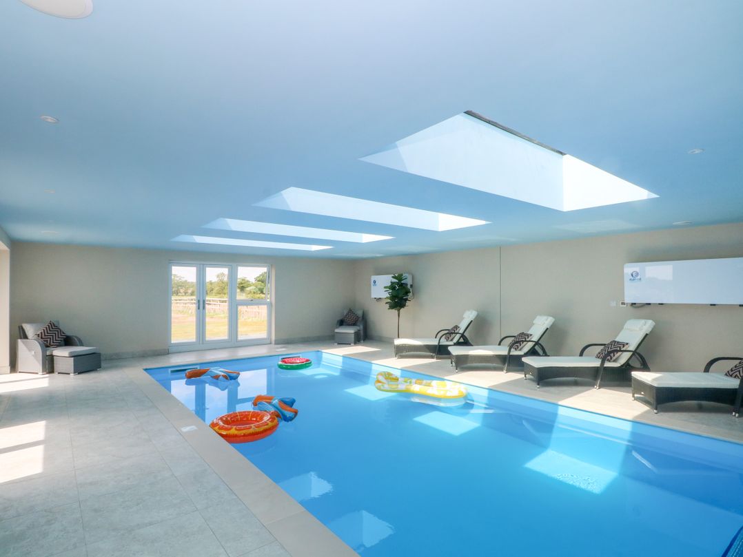 Meadow View Manor And Spa