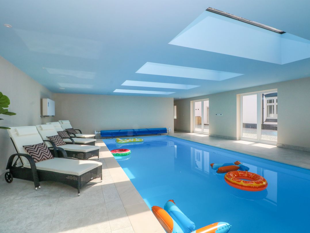 Meadow View Manor And Spa