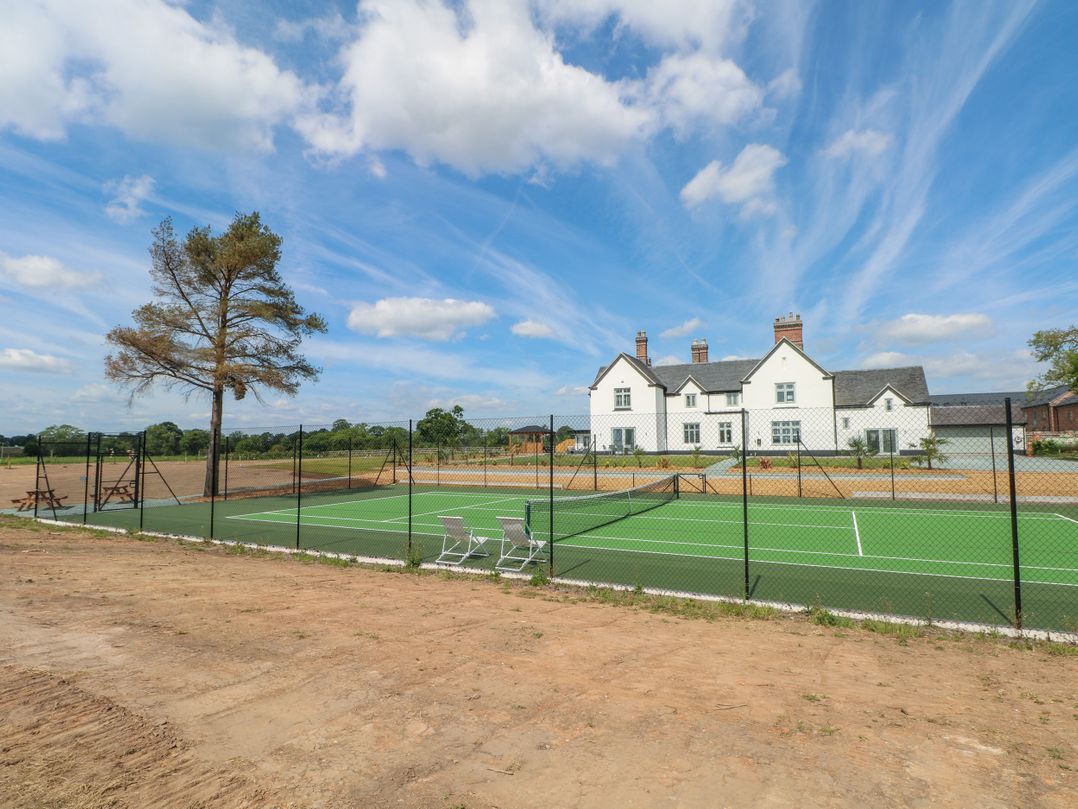 Meadow View Manor And Spa