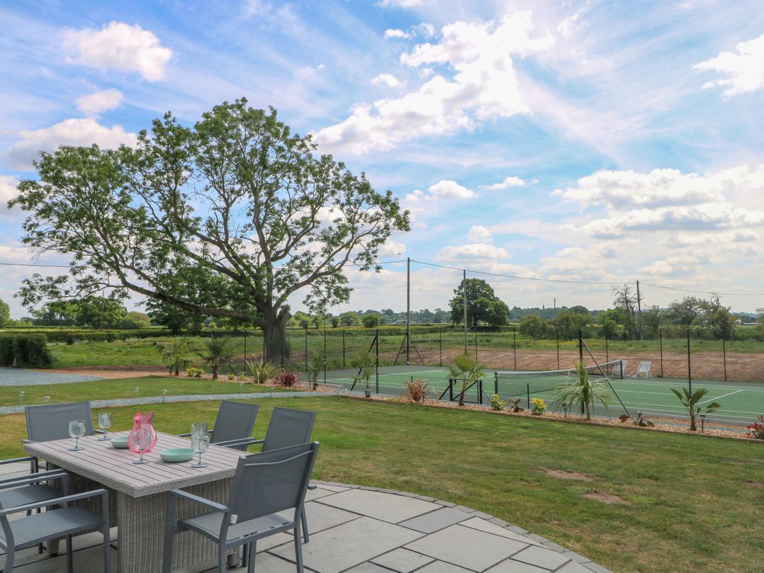 Meadow View Manor And Spa