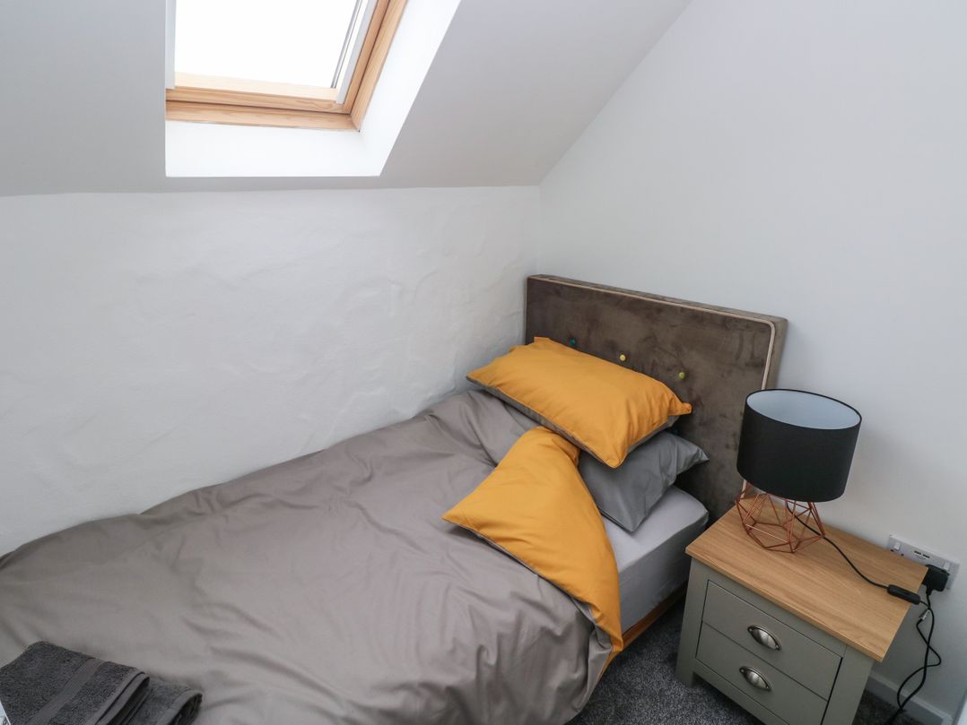 The Loft @ Wisteria Cottage