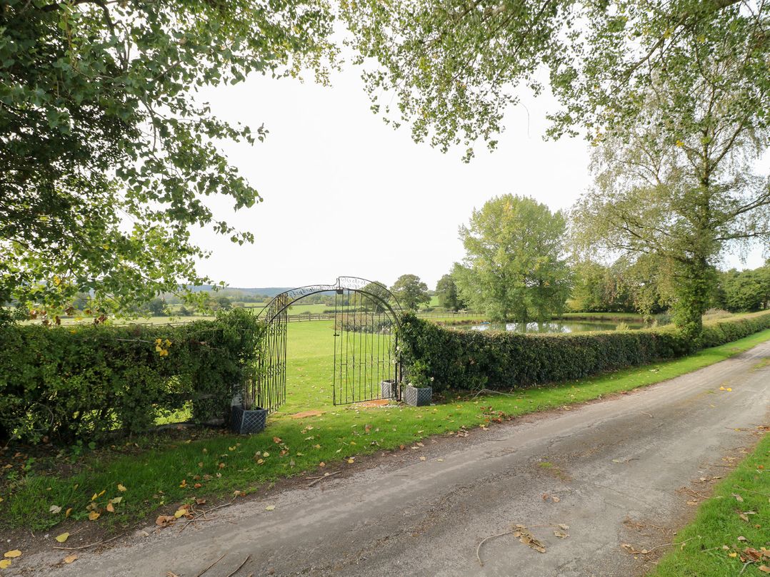 Far Coley Farm - Hereford Barn