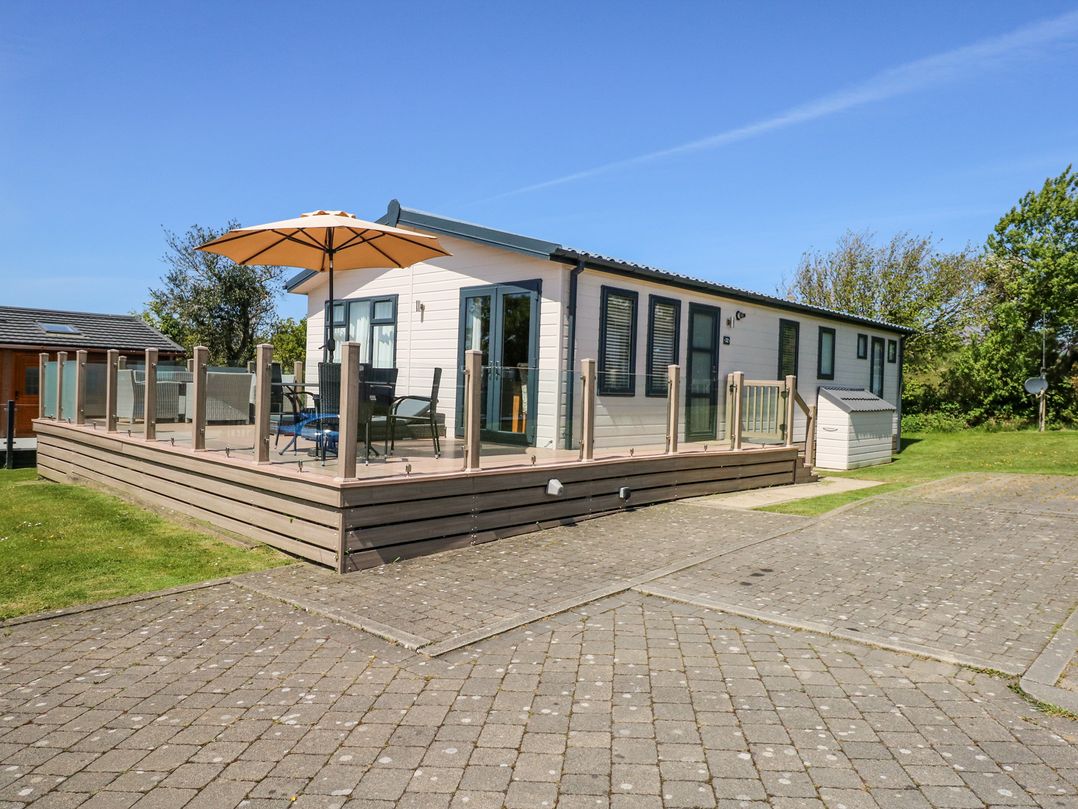 32 Sanctuary Lodge