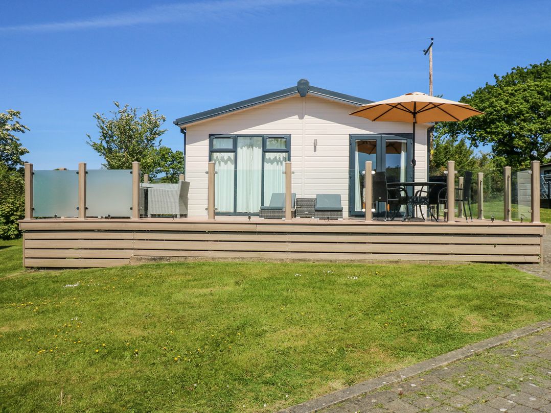 32 Sanctuary Lodge
