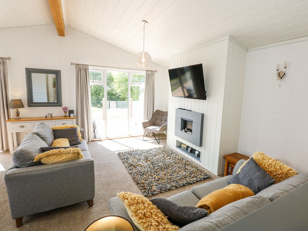 32 Sanctuary Lodge