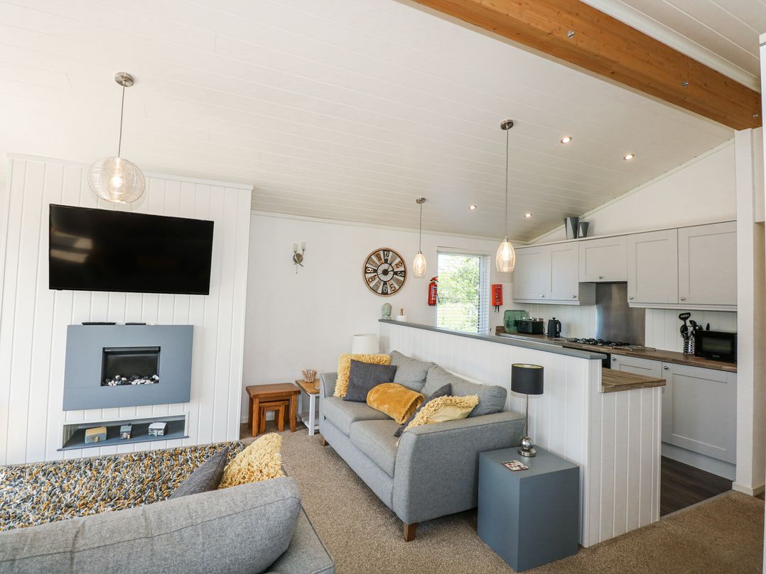 32 Sanctuary Lodge