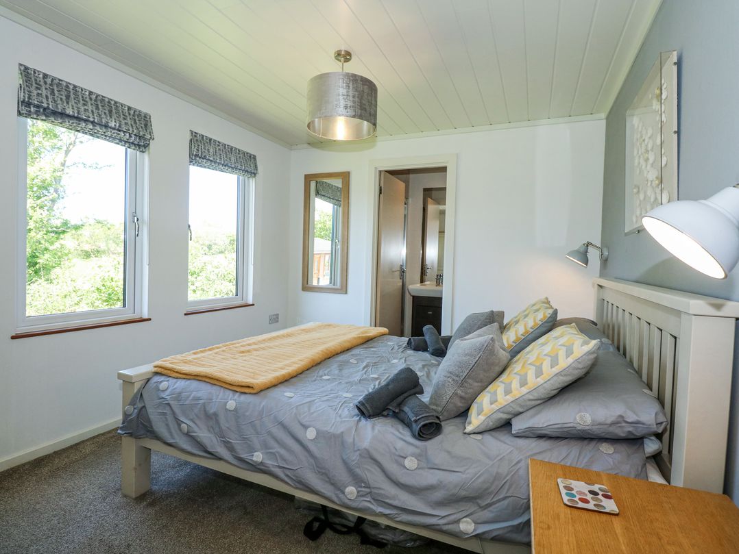 32 Sanctuary Lodge