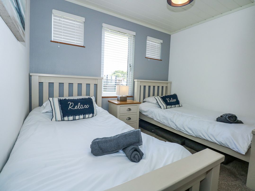 32 Sanctuary Lodge