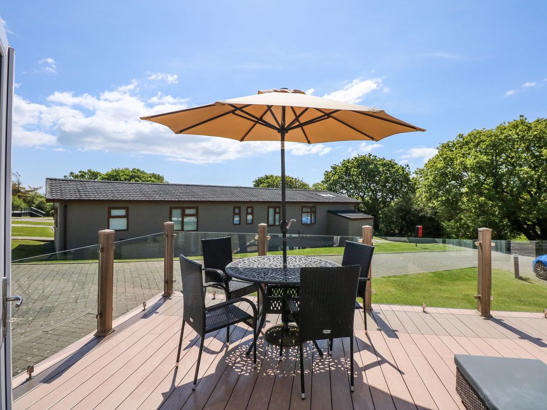 32 Sanctuary Lodge
