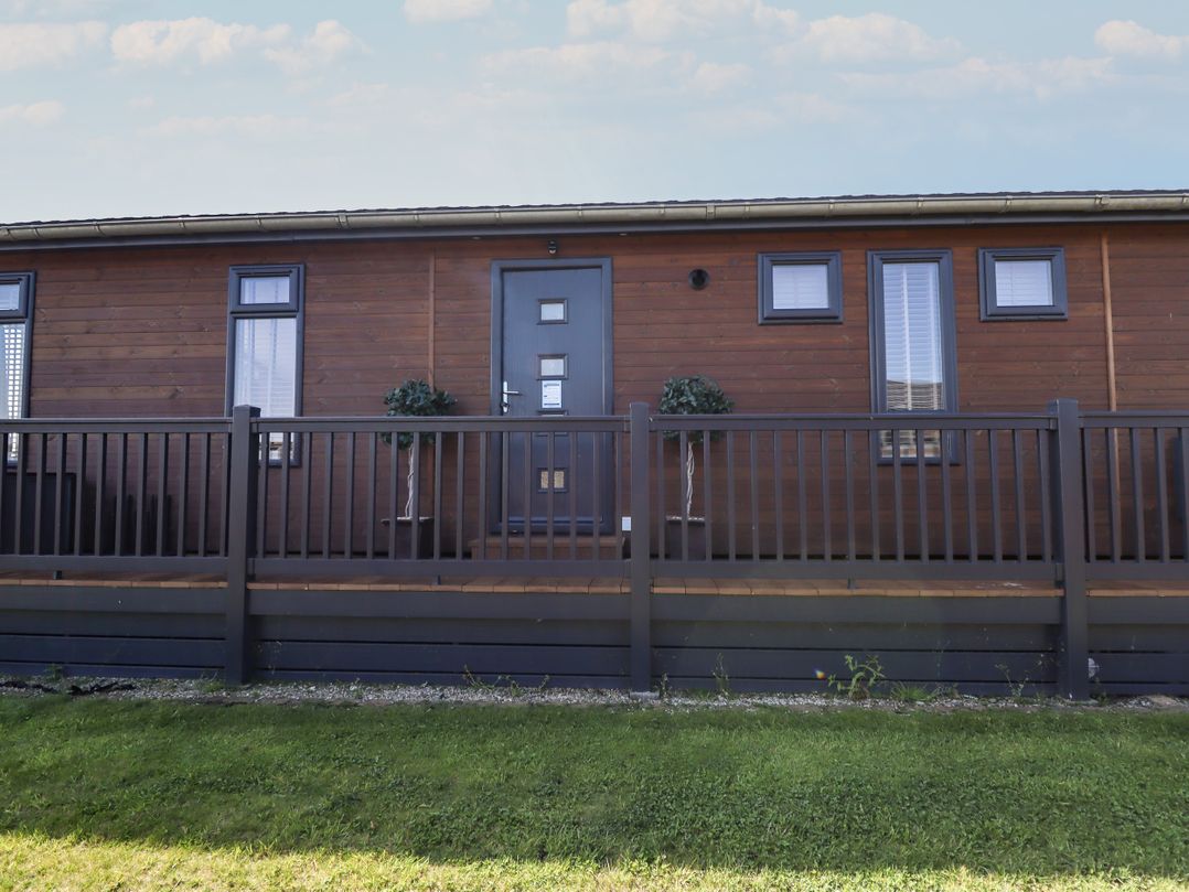 1 Delamere Point