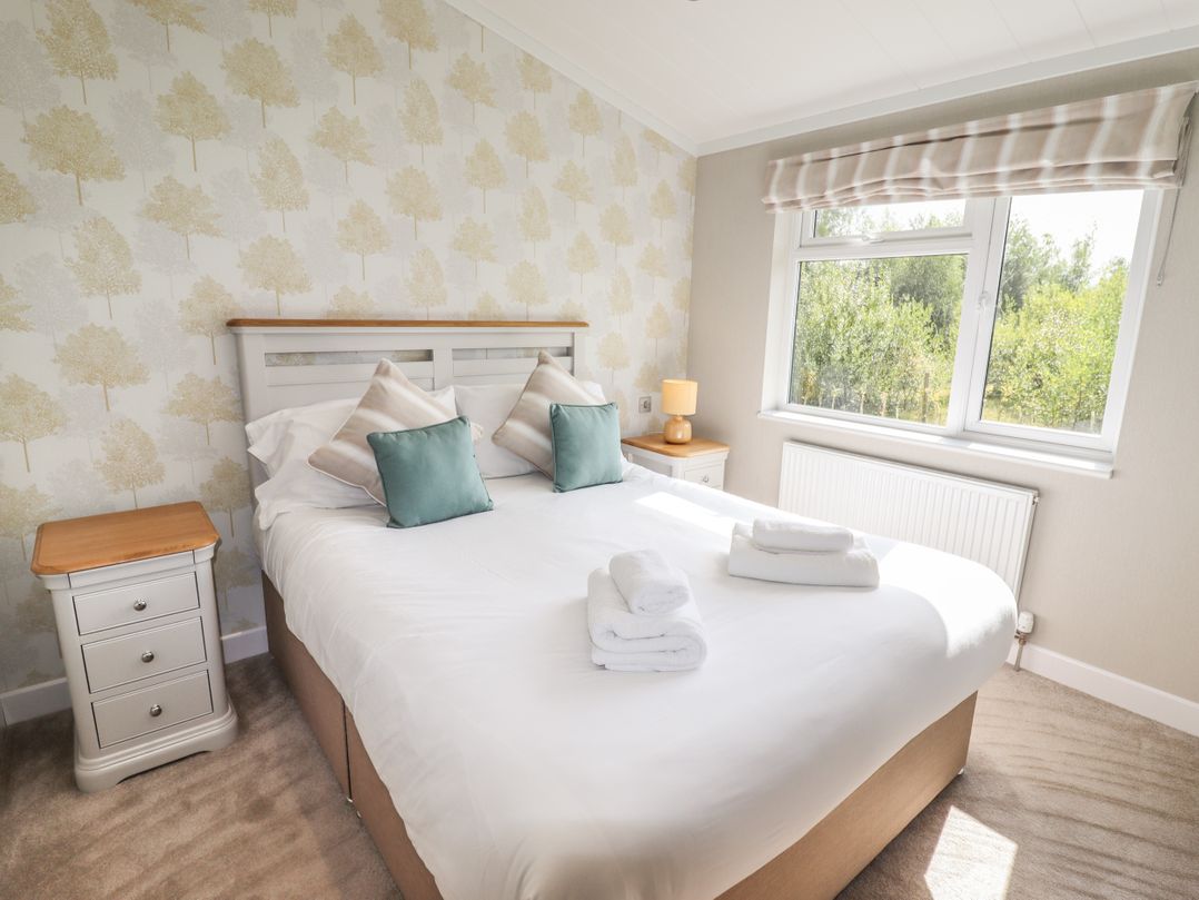 40 Delamere Point
