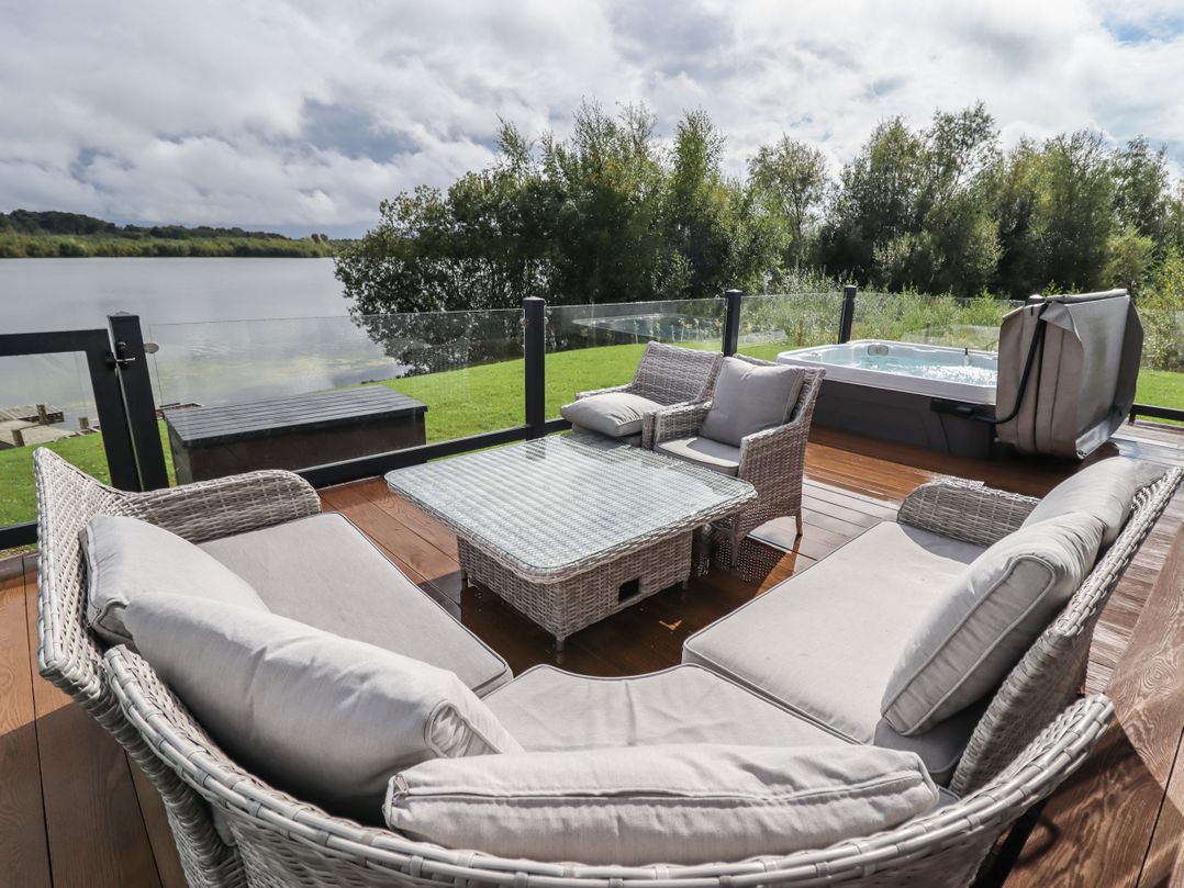 40 Delamere Point