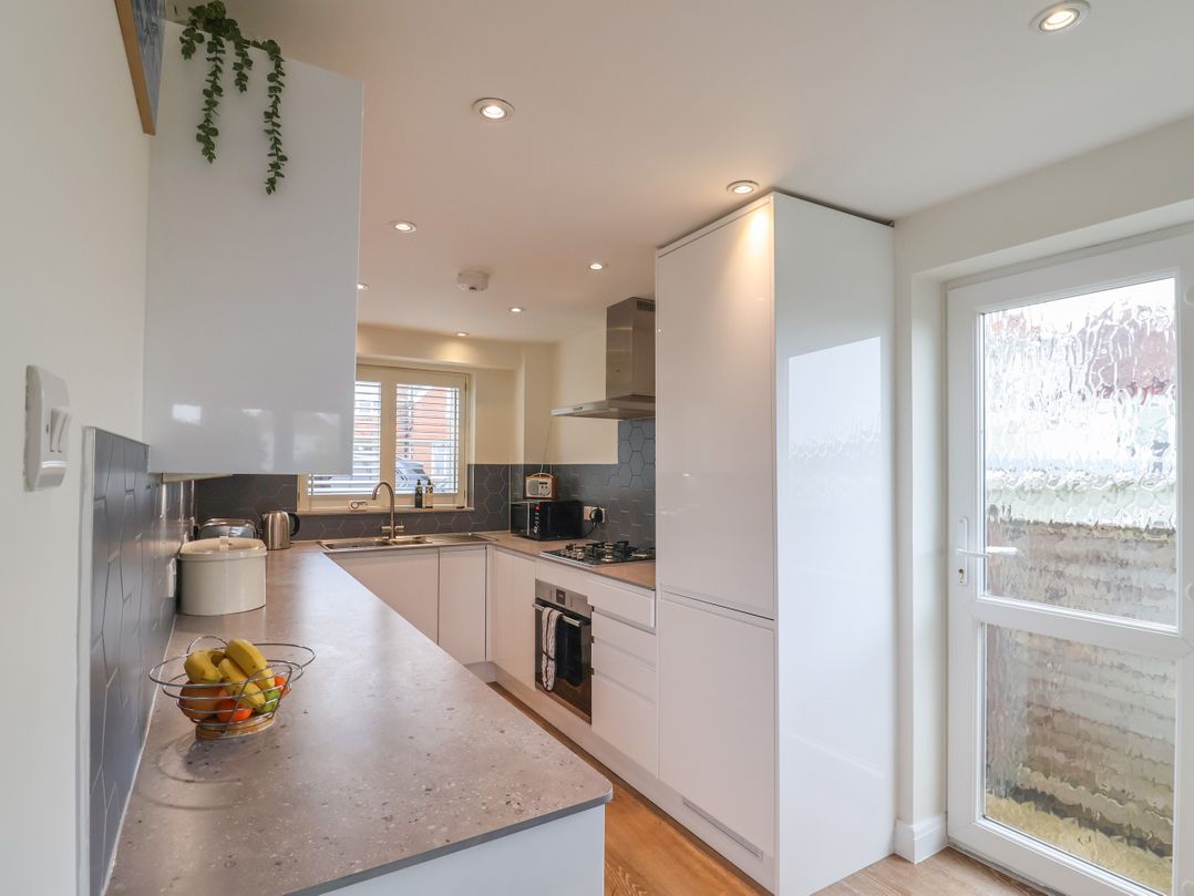 2 Studley Gardens