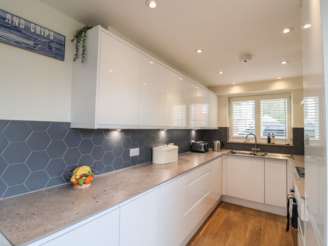 2 Studley Gardens