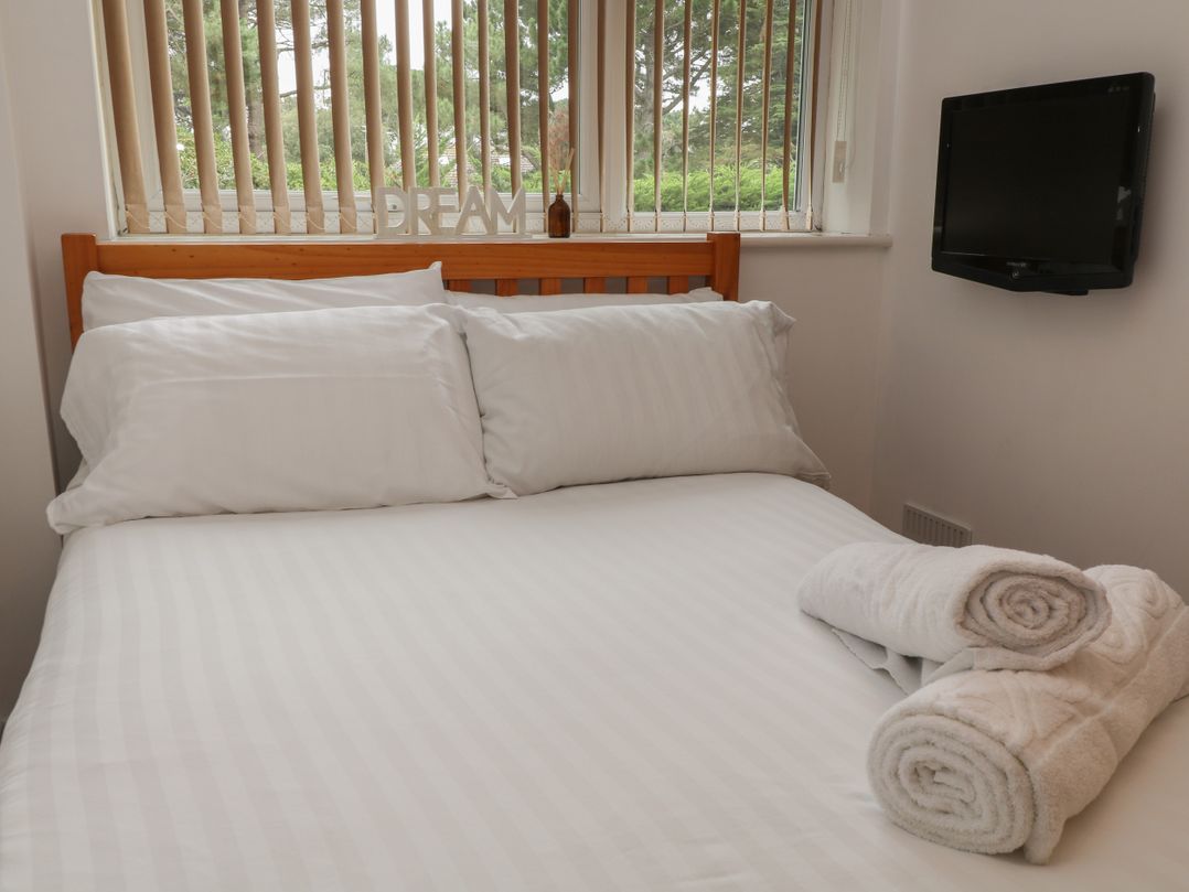 Flat 5 Fairwinds