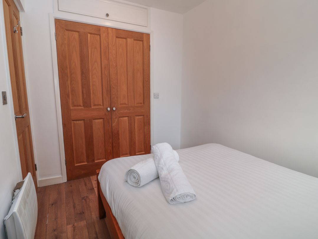 Flat 5 Fairwinds
