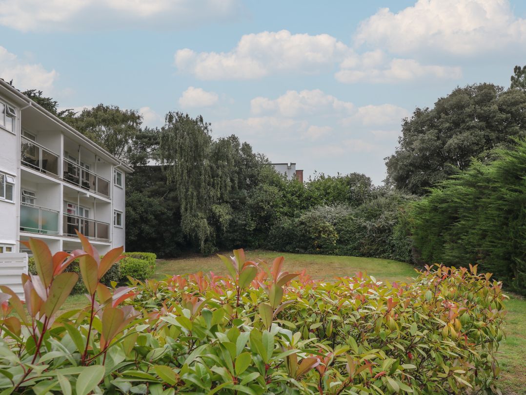 Flat 5 Fairwinds