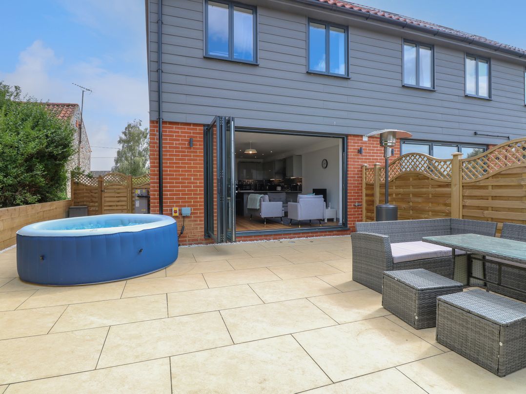 Henham 3 Bernaleen Cottages