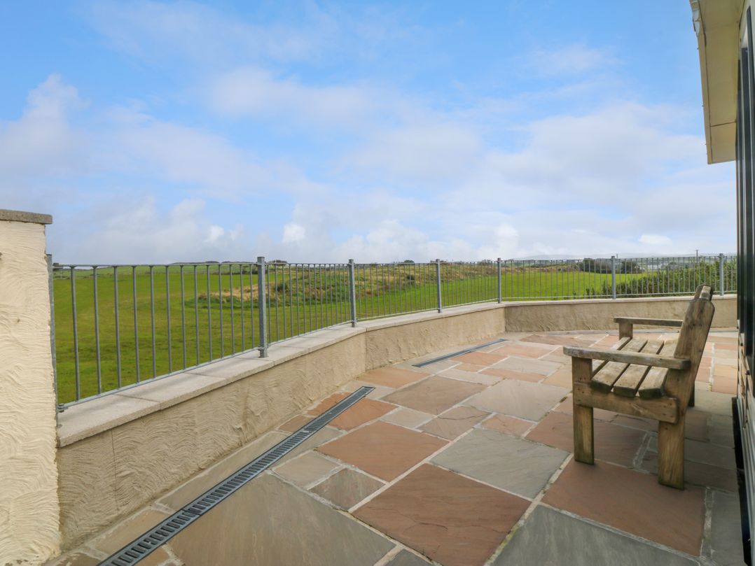Cae Carreg