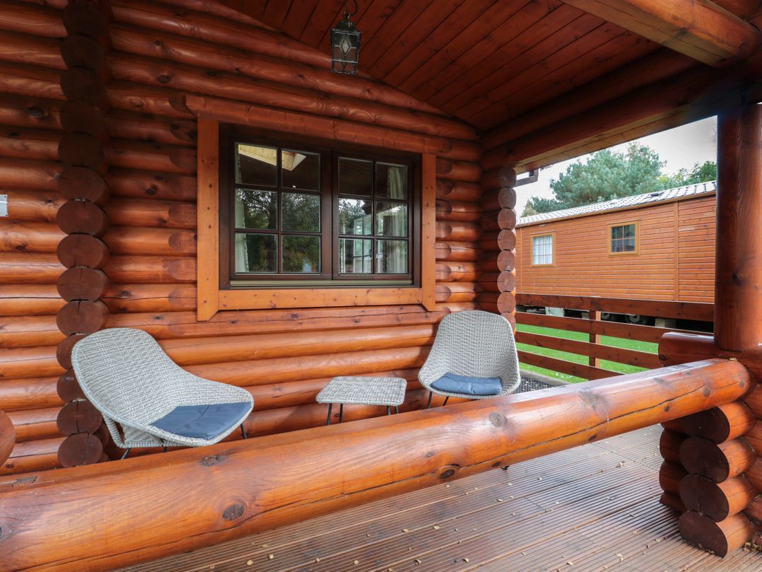 Welcome Hjem Log Cabin