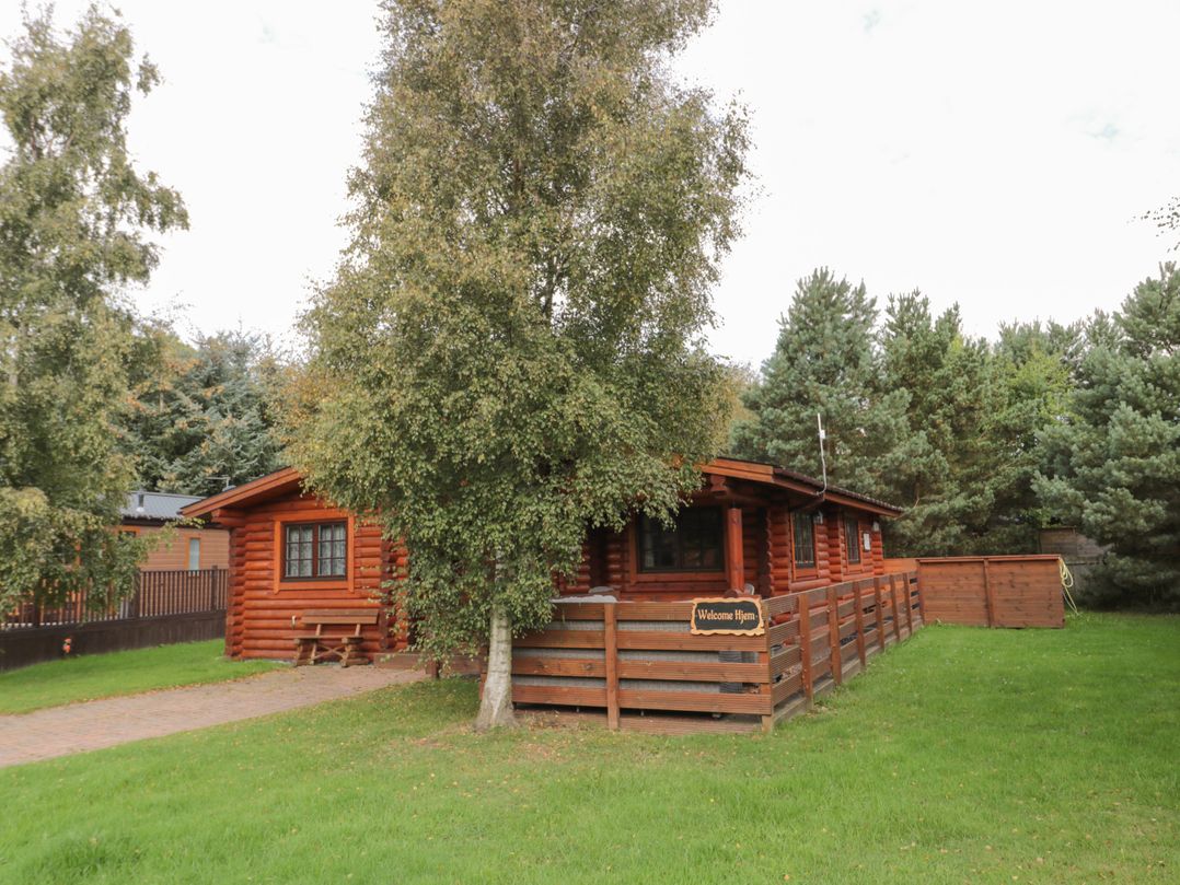 Welcome Hjem Log Cabin