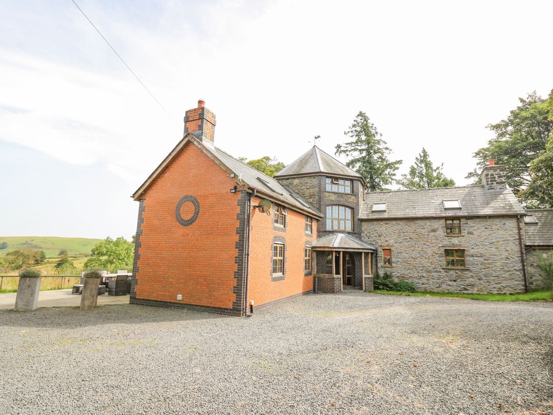 Nanthir House