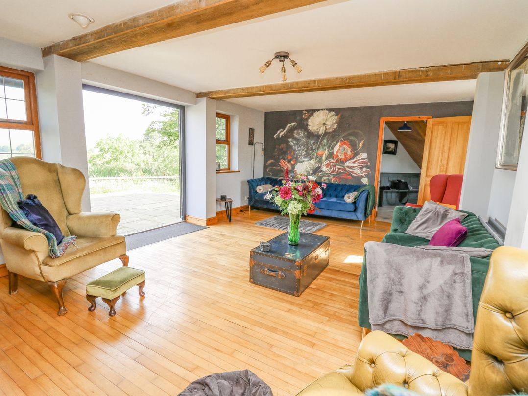 Nanthir House