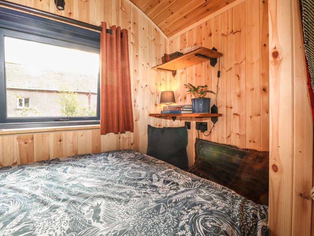 Dunfell Shepherd's Hut