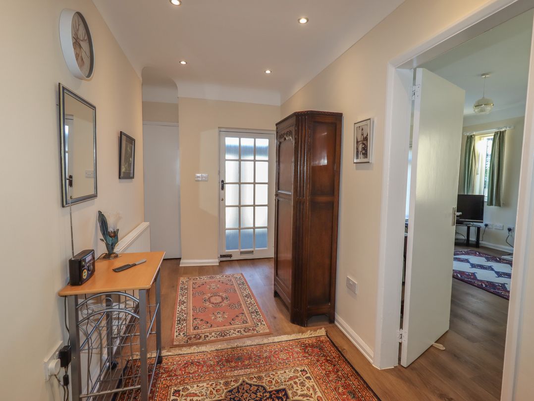 4 Venables Road