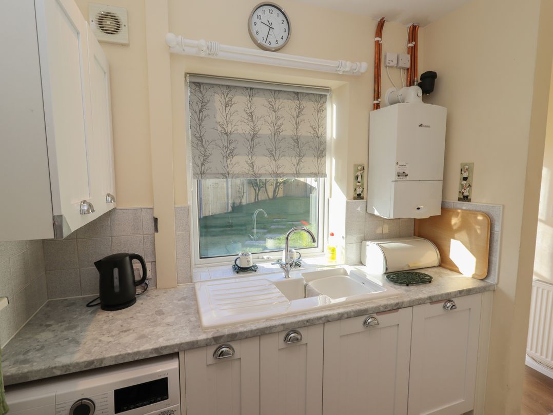 4 Venables Road