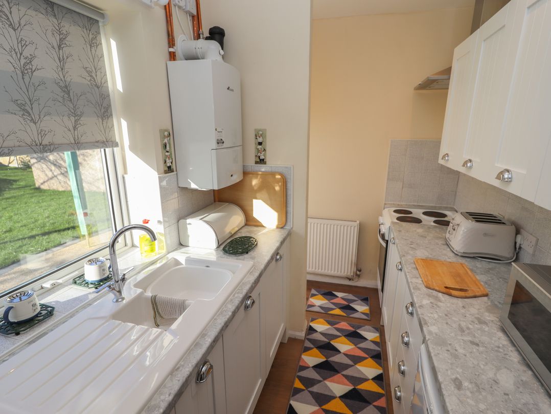 4 Venables Road