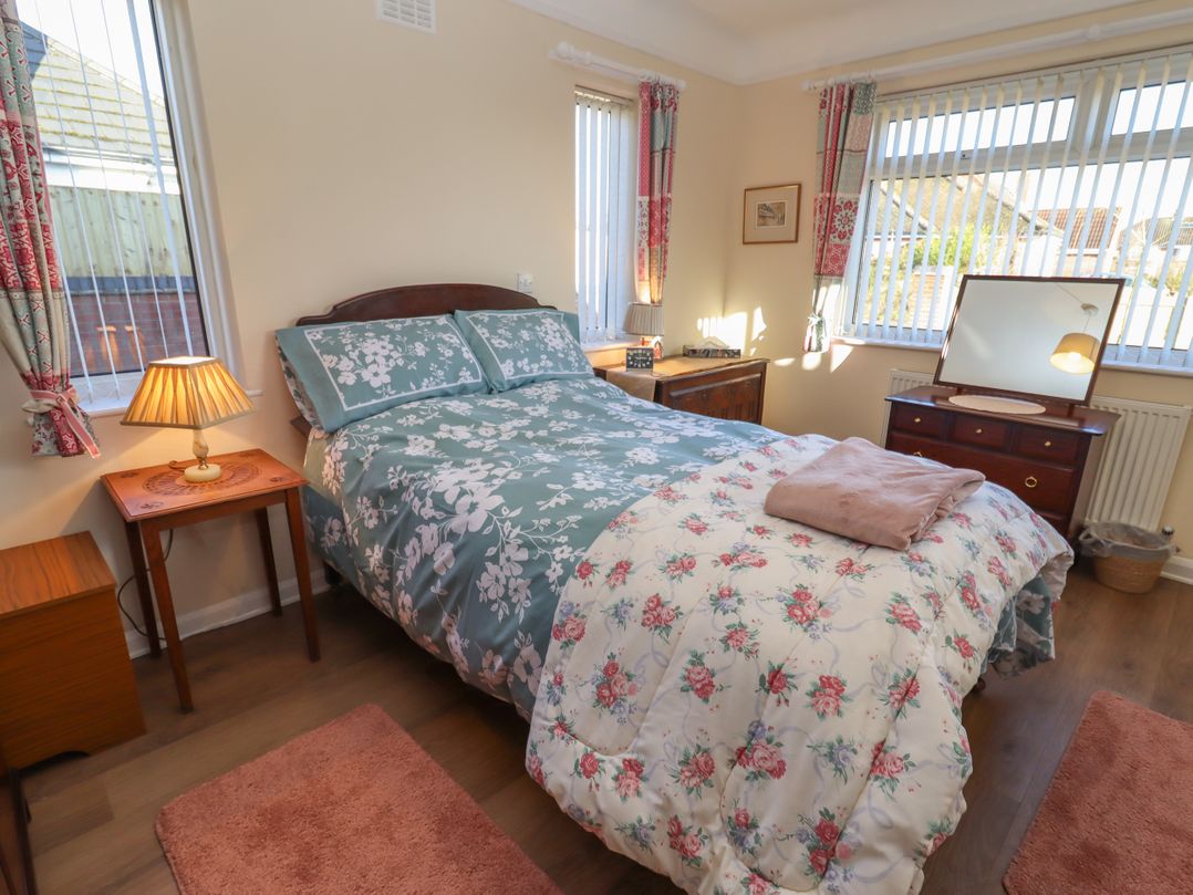 4 Venables Road